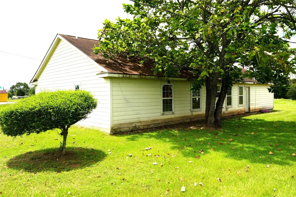 1420 Colorado St Hempstead, TX 77445
