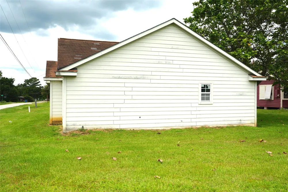 1420 Colorado St Hempstead, TX 77445