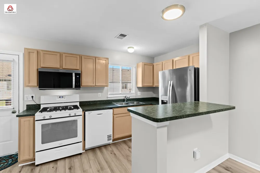 23348 Redman Court Trenton, MI 48183