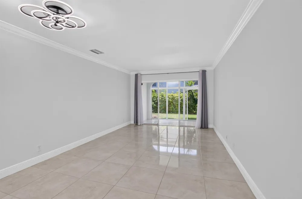 6665 VIA REGINA Boca Raton, FL 33433