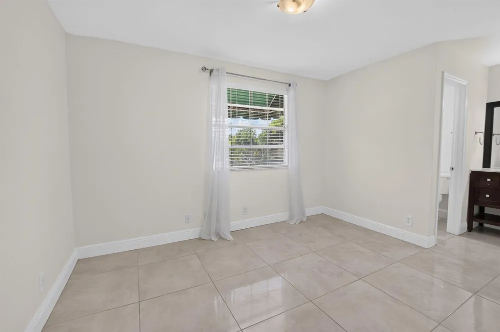 6665 VIA REGINA Boca Raton, FL 33433