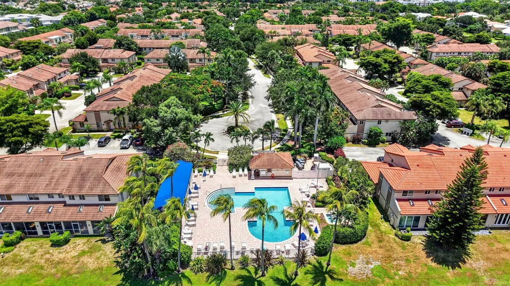 6665 VIA REGINA Boca Raton, FL 33433