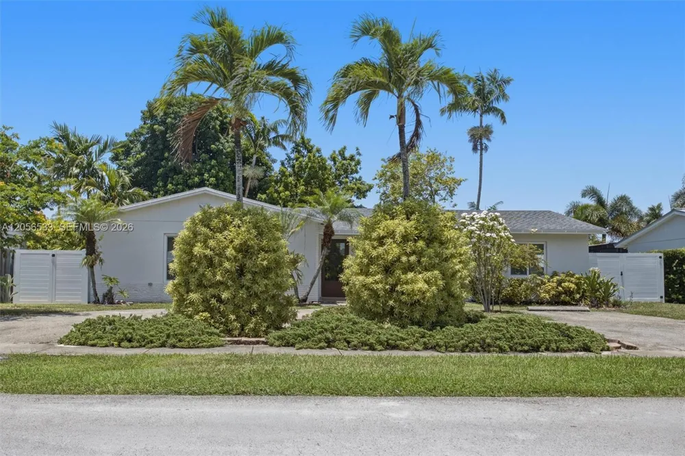 9123 SW 181st St Palmetto Bay, FL 33157