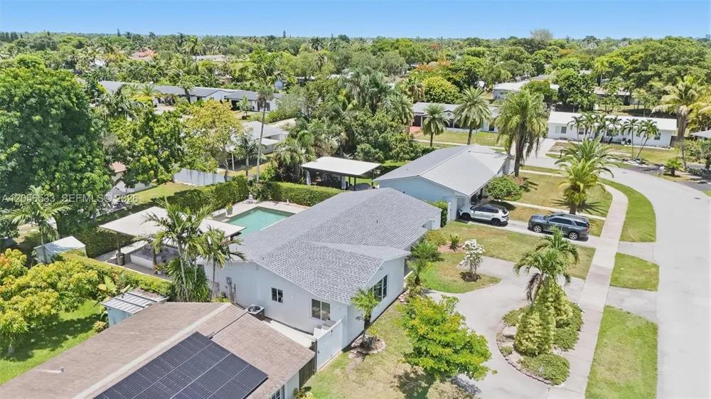 9123 SW 181st St Palmetto Bay, FL 33157