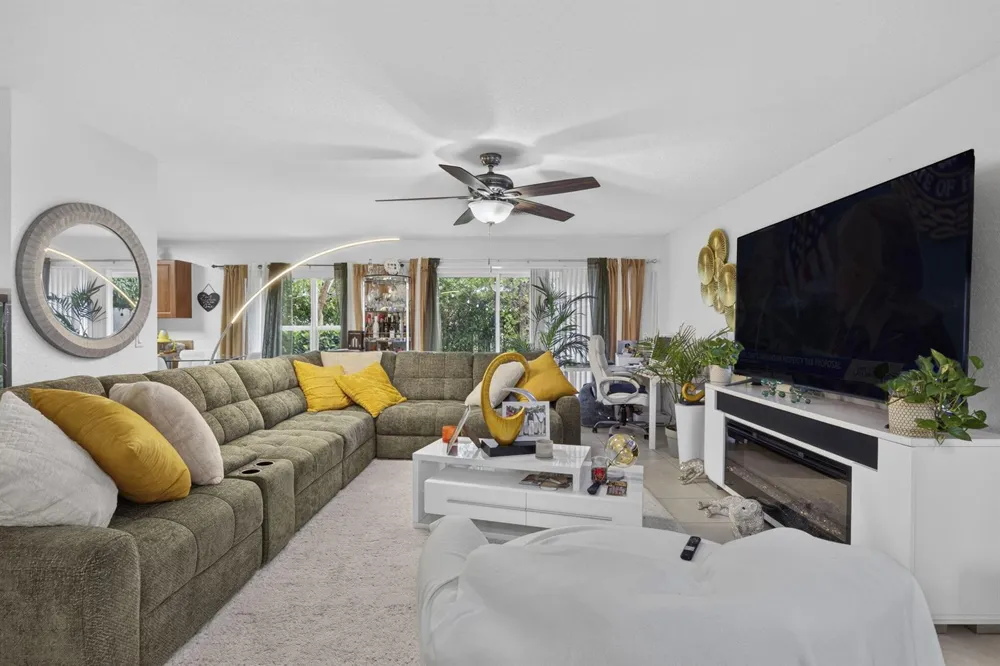 6021 Adriatic Way West Palm Beach, FL 33413