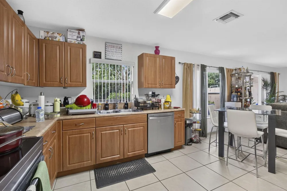 6021 Adriatic Way West Palm Beach, FL 33413