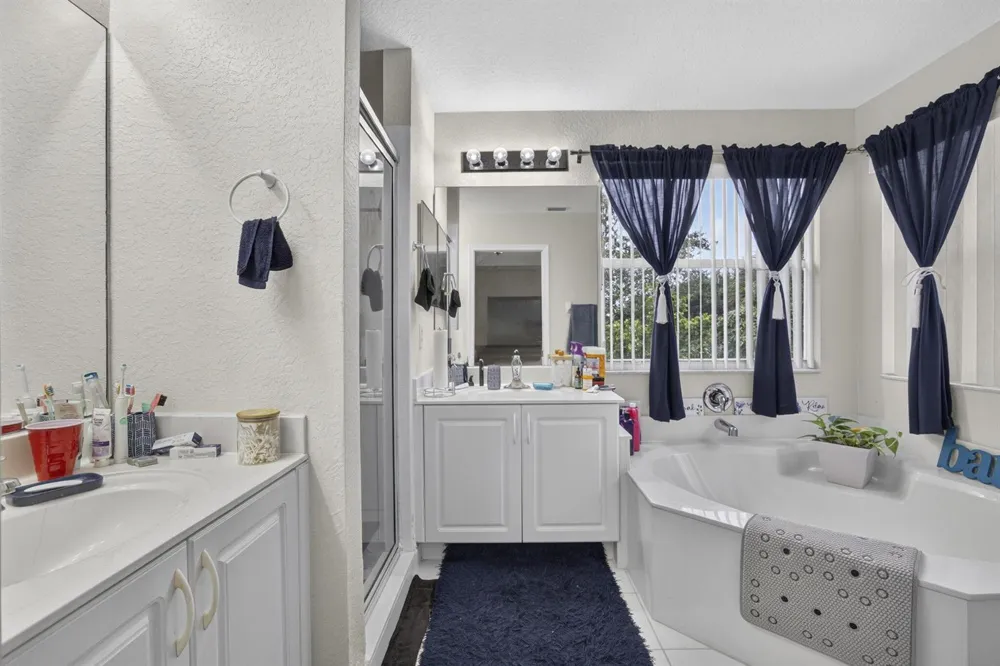 6021 Adriatic Way West Palm Beach, FL 33413