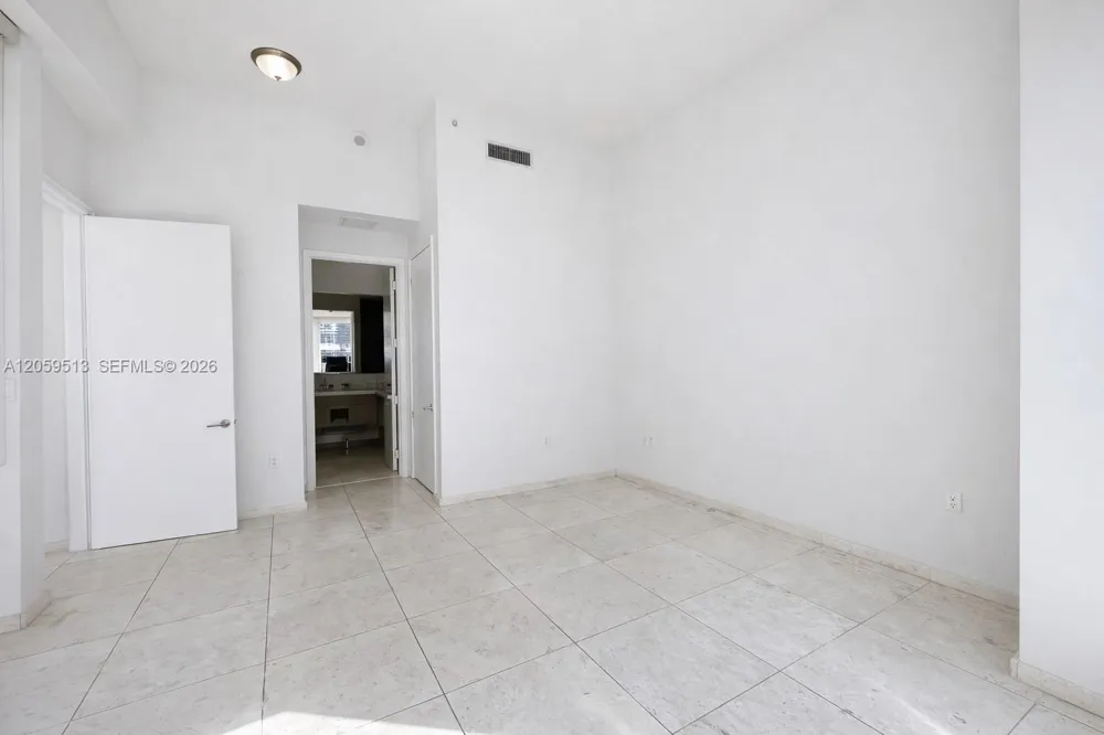 900 Brickell Key Blvd #2405 Miami, FL 33131