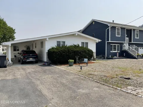 43 Topsail Road