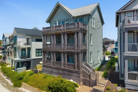 32 Ocean Tide Lane