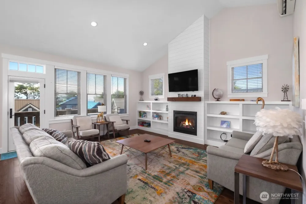 32 Ocean Tide Lane Pacific Beach, WA 98571