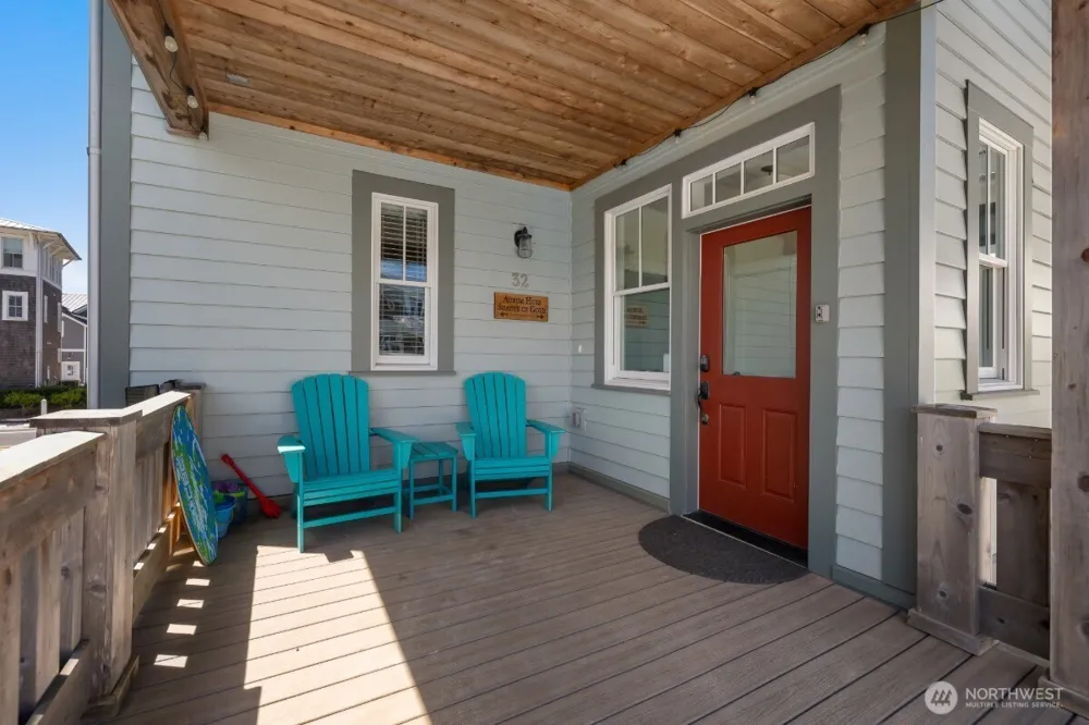 32 Ocean Tide Lane Pacific Beach, WA 98571
