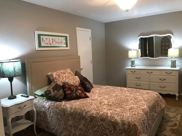 2075 Stonebrook Dr Murfreesboro, TN 37128