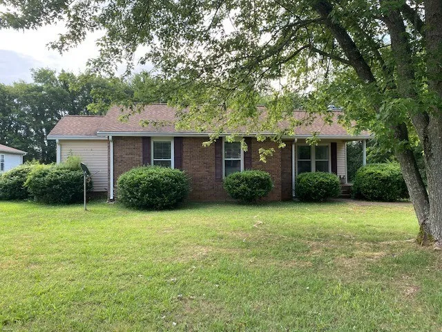 2075 Stonebrook Dr Murfreesboro, TN 37128