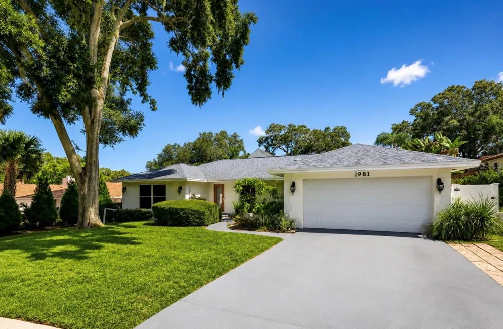 1981 CASTILLE DRIVE Dunedin, FL 34698