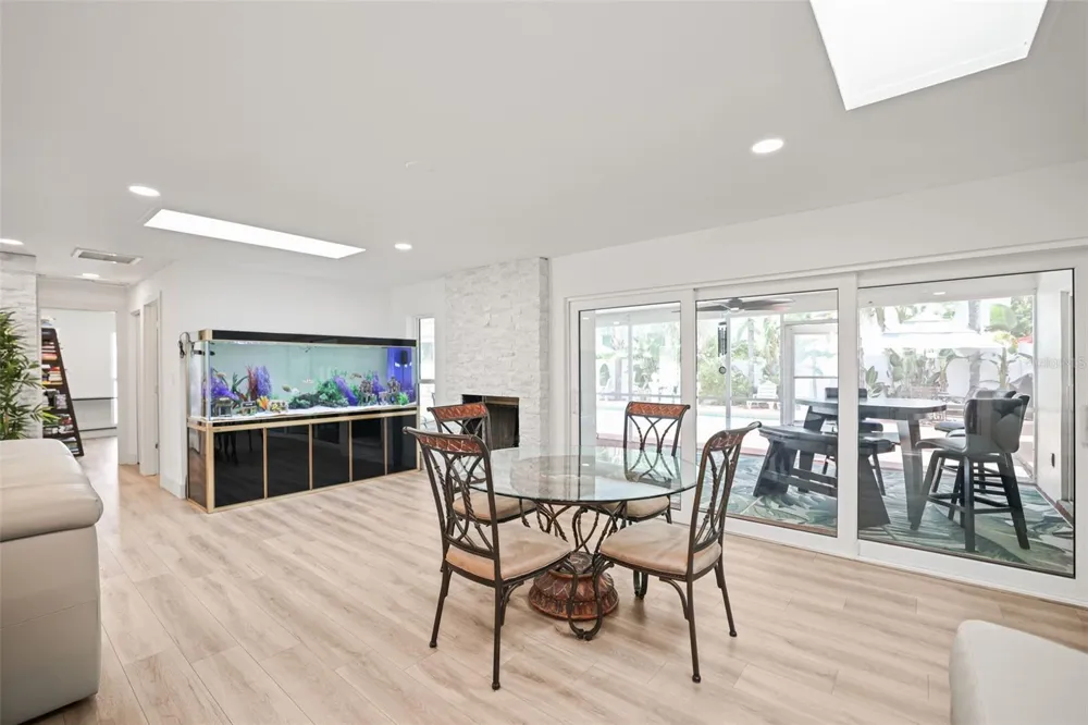 1981 CASTILLE DRIVE Dunedin, FL 34698