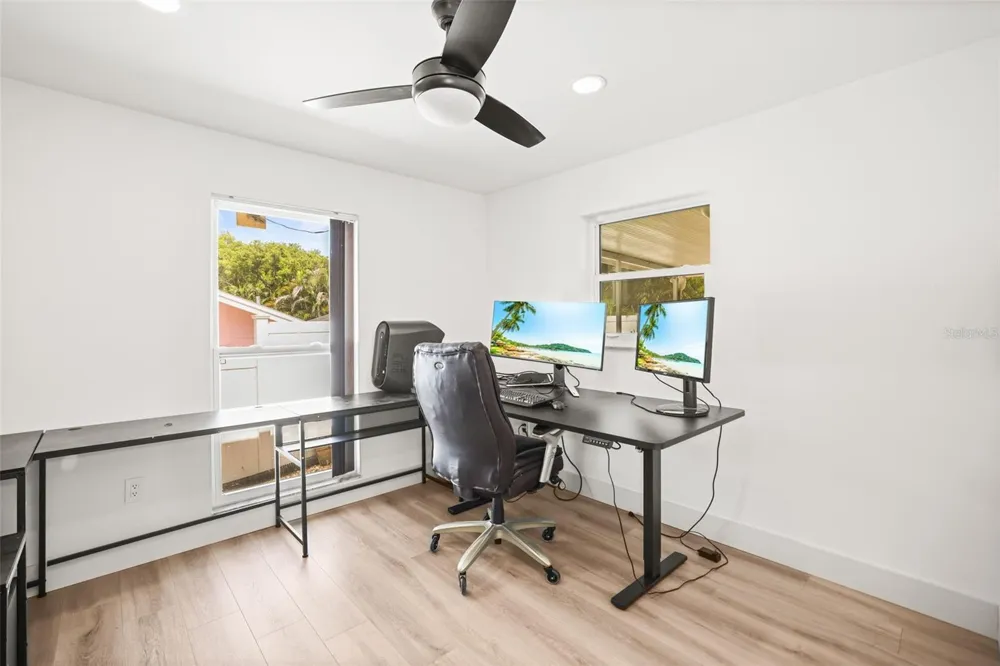 1981 CASTILLE DRIVE Dunedin, FL 34698