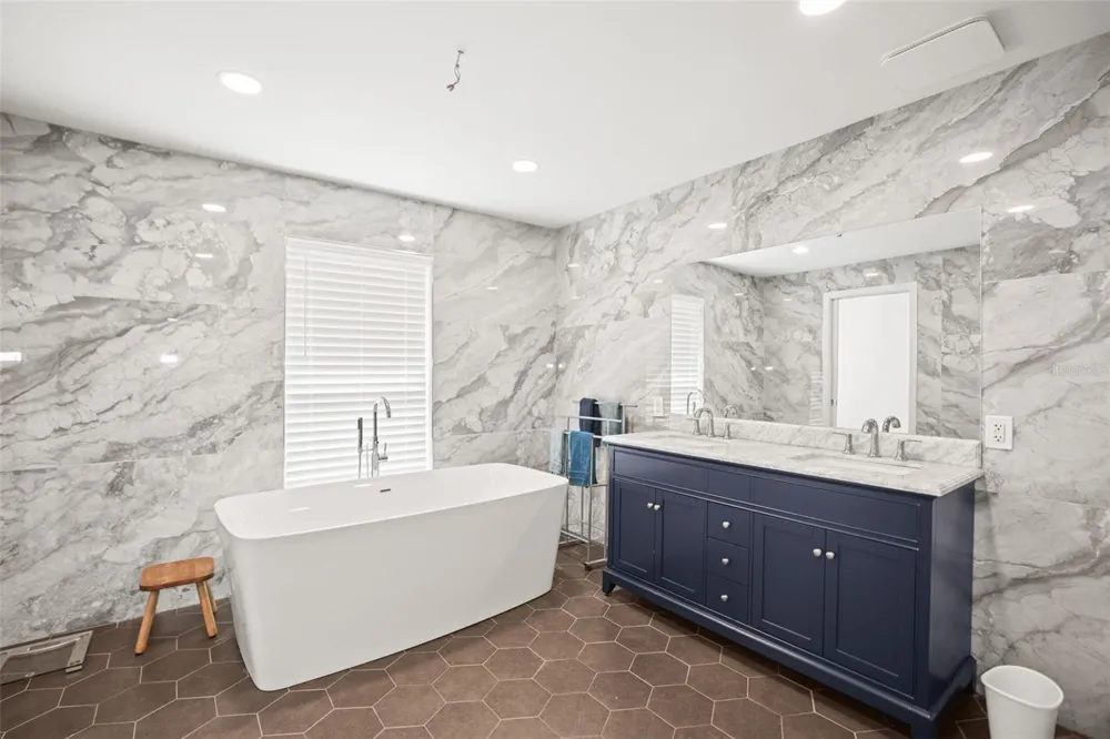 1981 CASTILLE DRIVE Dunedin, FL 34698