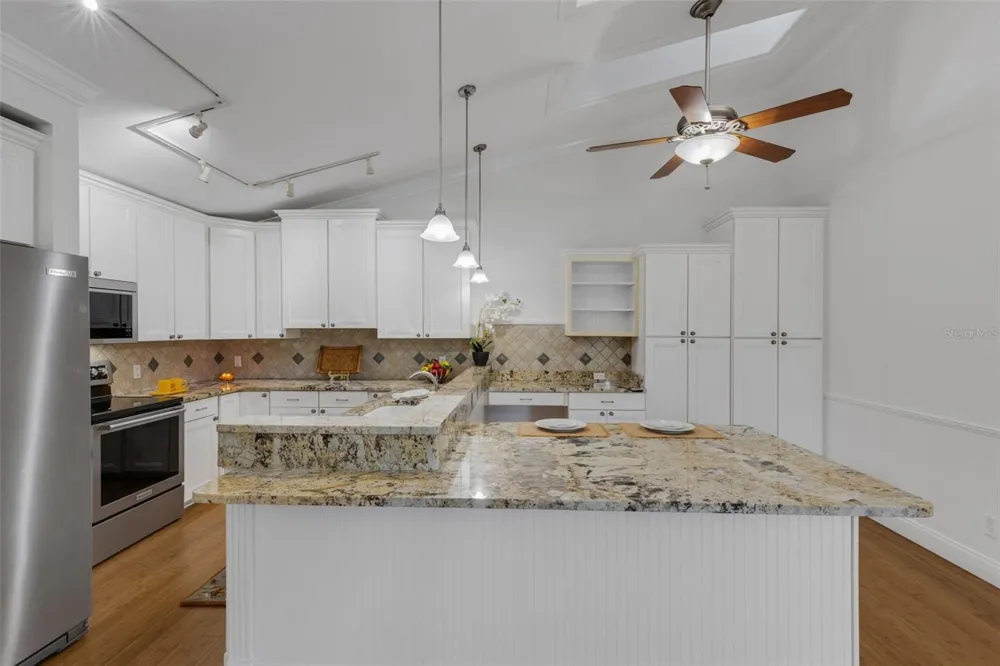1154 WATERFALL LANE #n/a Lakeland, FL 33803