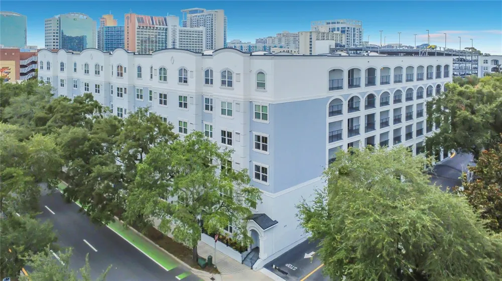 202 E SOUTH STREET #4040 Orlando, FL 32801