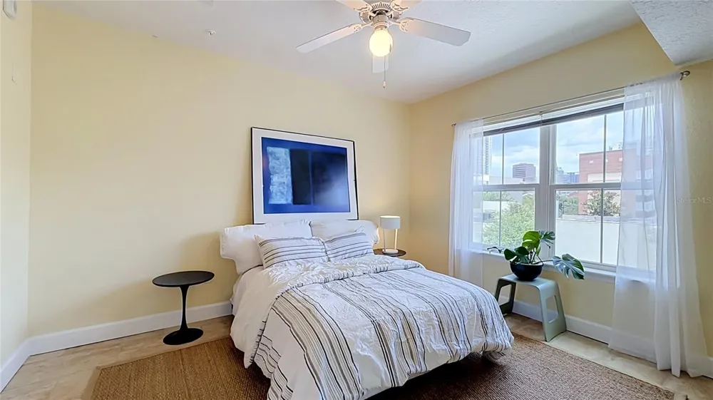 202 E SOUTH STREET #4040 Orlando, FL 32801