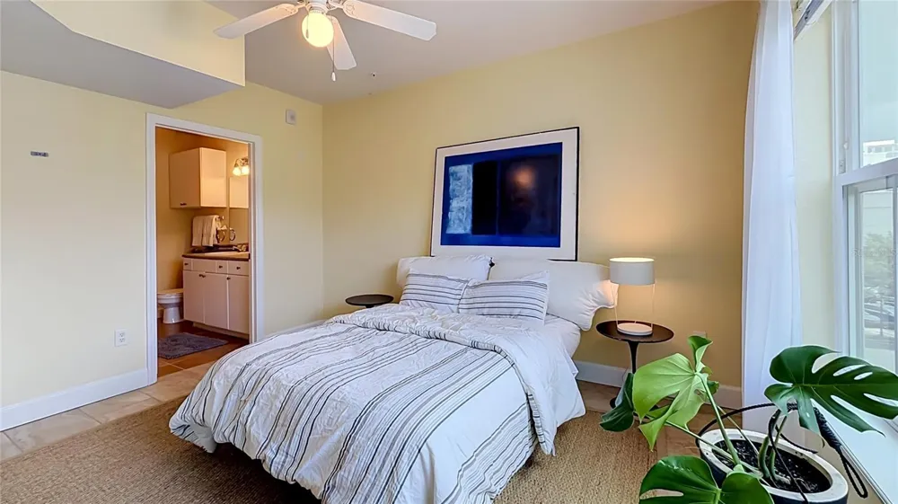 202 E SOUTH STREET #4040 Orlando, FL 32801