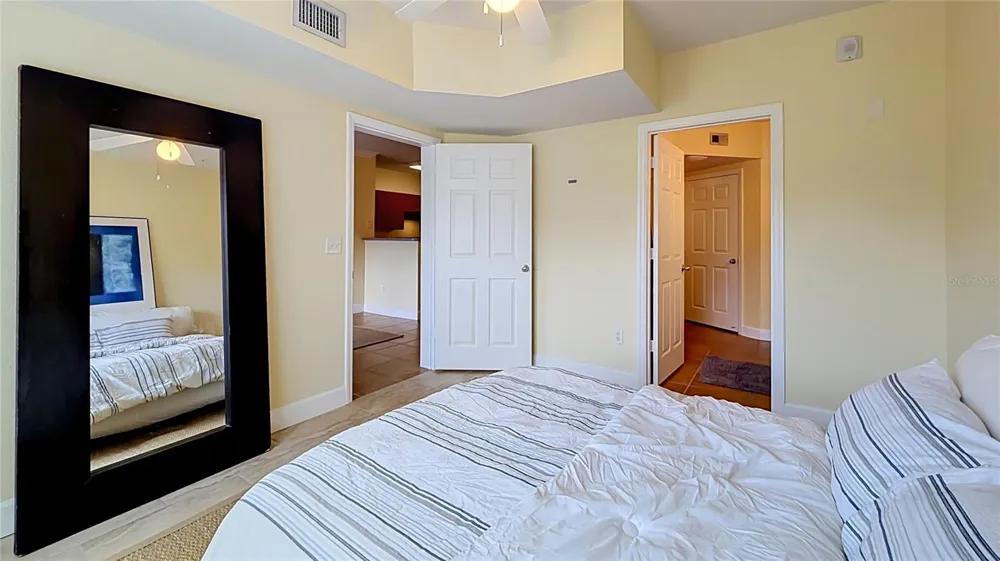 202 E SOUTH STREET #4040 Orlando, FL 32801