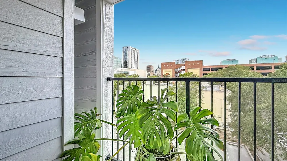 202 E SOUTH STREET #4040 Orlando, FL 32801