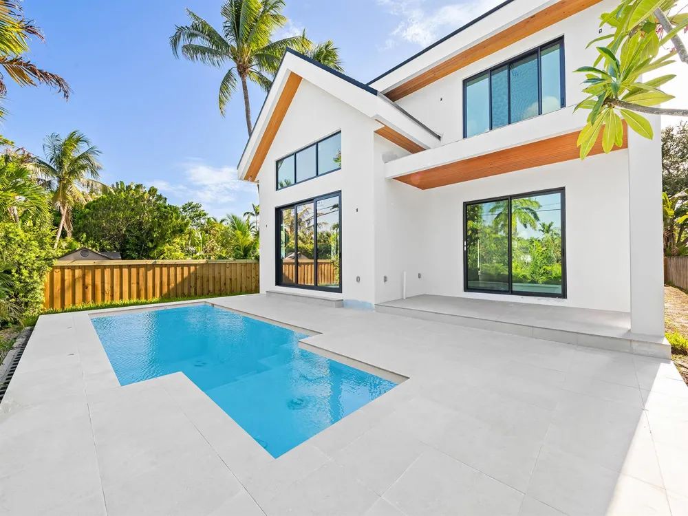 1628 NE 17th Avenue Fort Lauderdale, FL 33305