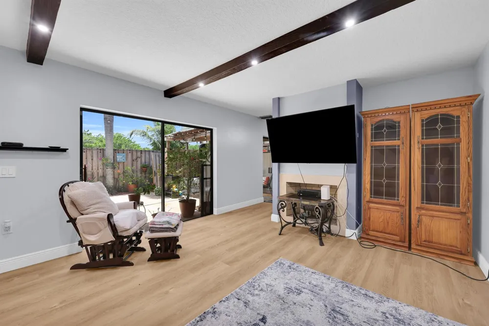 1119 11th Lane Palm Beach Gardens, FL 33418