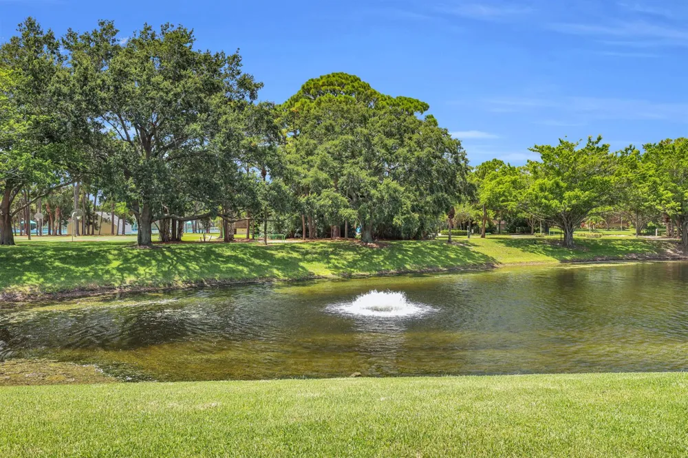 1119 11th Lane Palm Beach Gardens, FL 33418