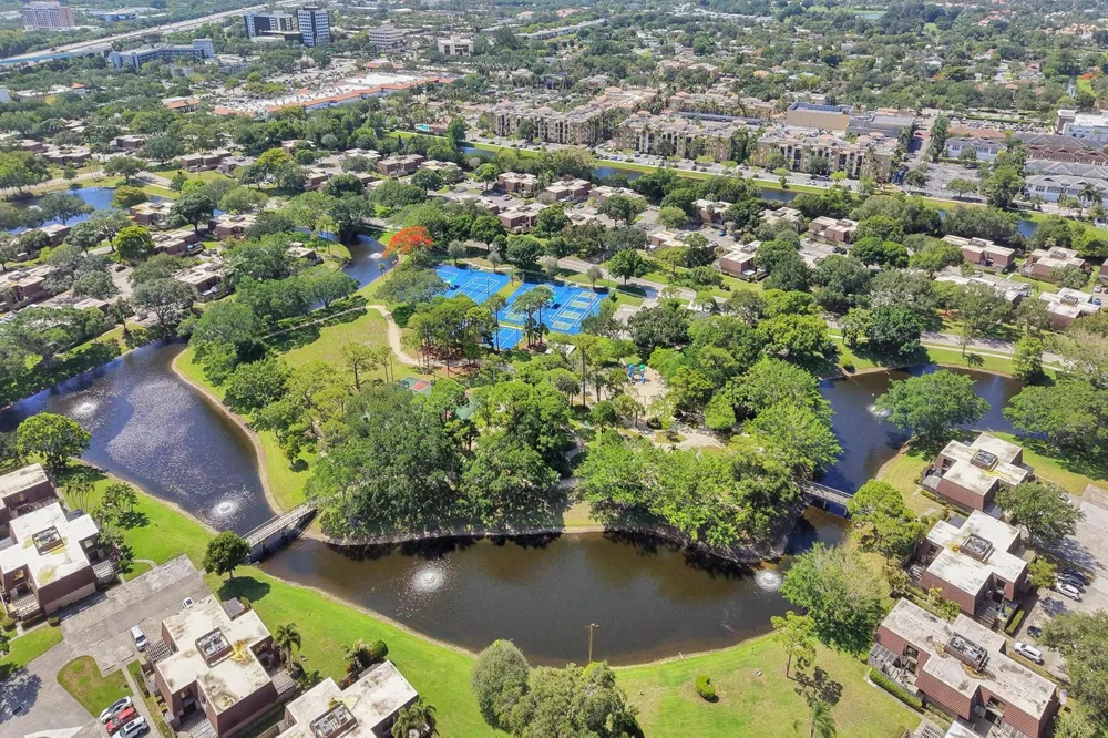 1119 11th Lane Palm Beach Gardens, FL 33418