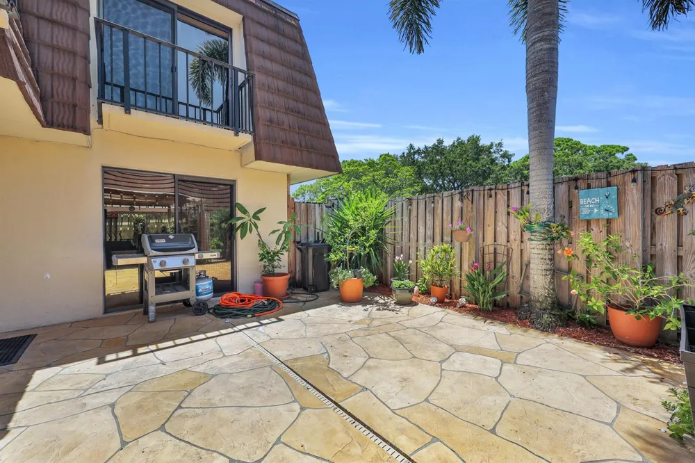 1119 11th Lane Palm Beach Gardens, FL 33418