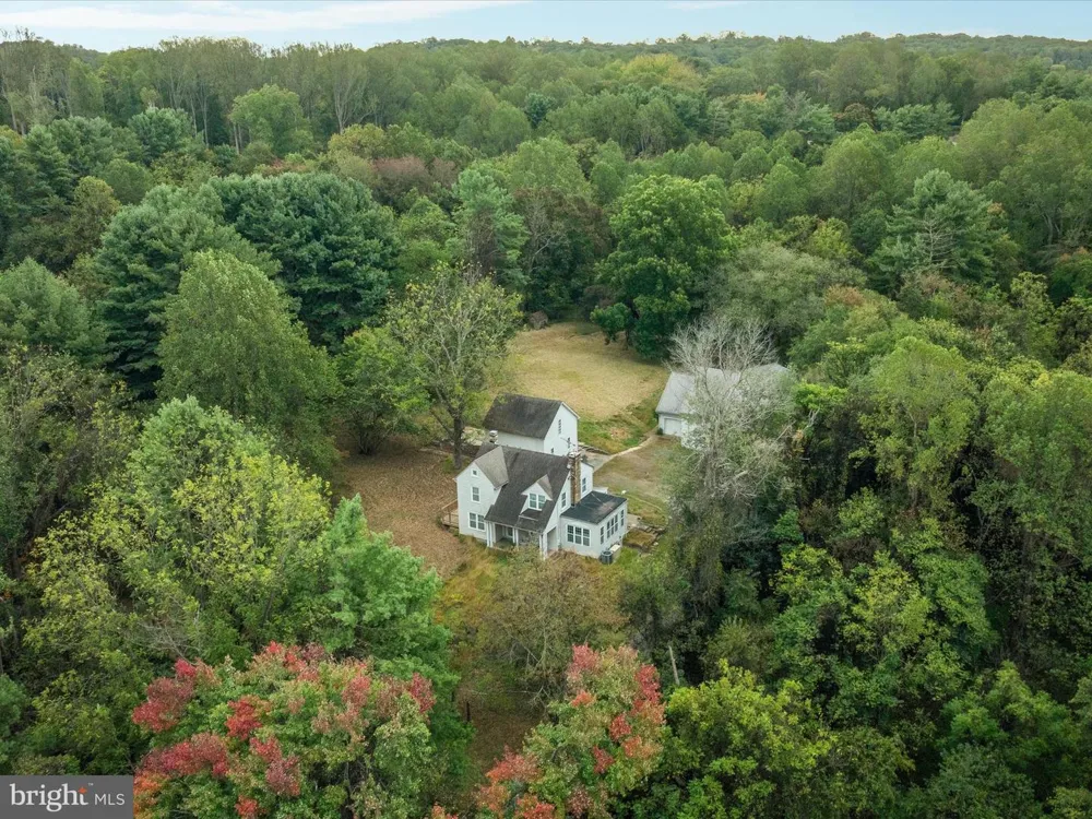 5601 LEE HIGHWAY Warrenton, VA 20187