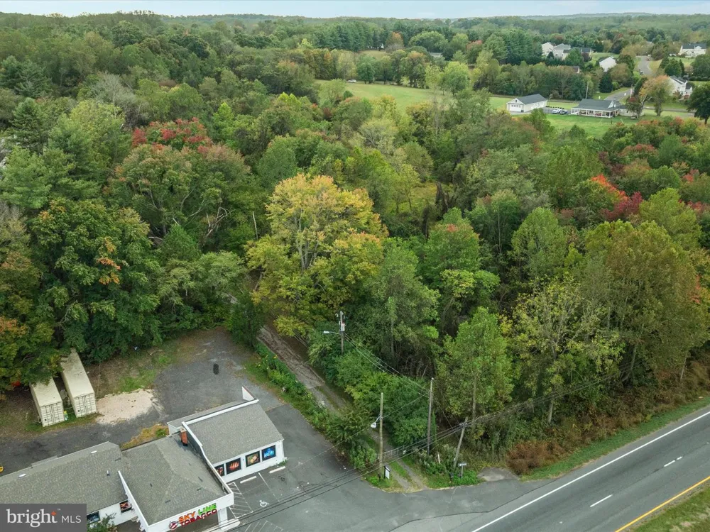 5601 LEE HIGHWAY Warrenton, VA 20187