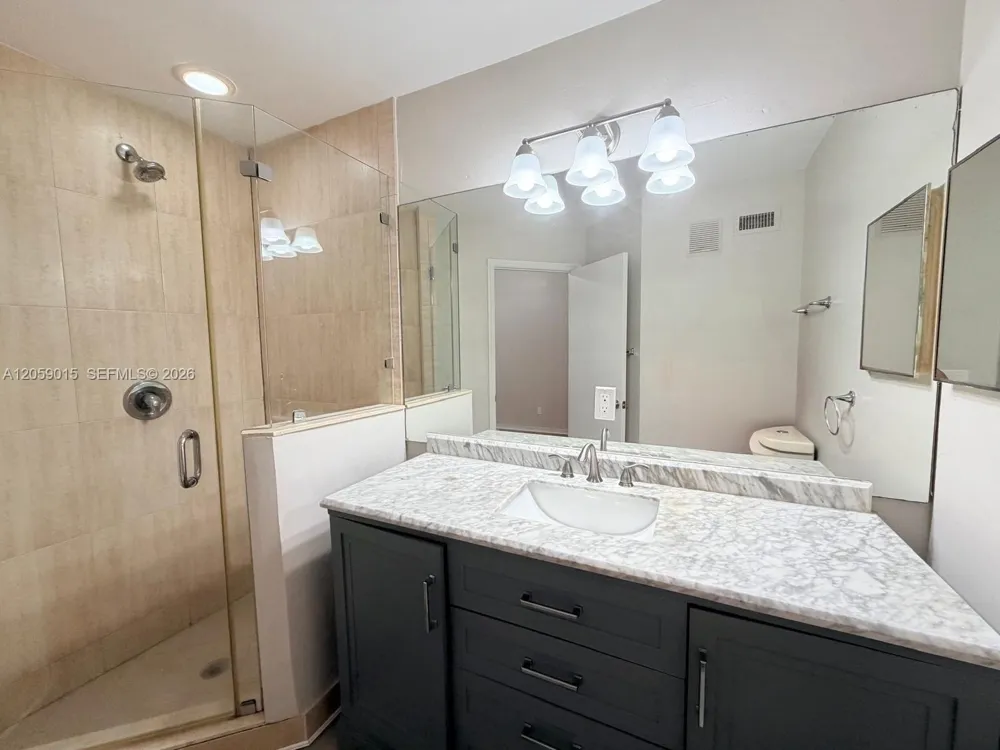 752 SW 122nd Ter Pembroke Pines, FL 33025