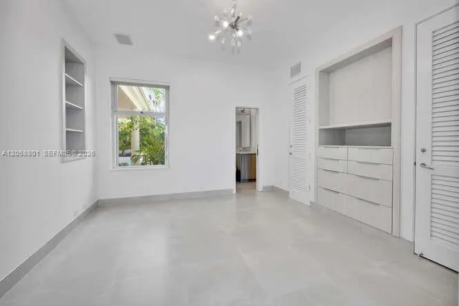 621 Mashta Drive Key Biscayne, FL 33149
