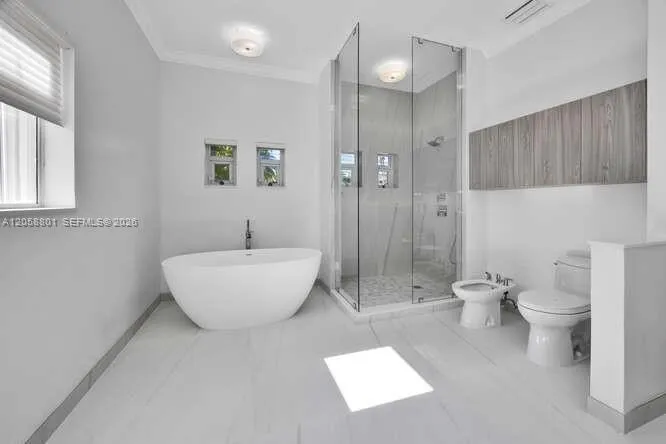 621 Mashta Drive Key Biscayne, FL 33149