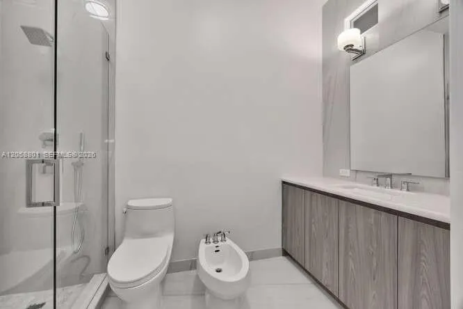 621 Mashta Drive Key Biscayne, FL 33149