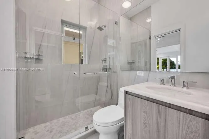 621 Mashta Drive Key Biscayne, FL 33149
