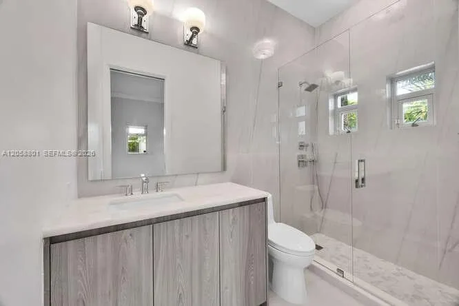 621 Mashta Drive Key Biscayne, FL 33149