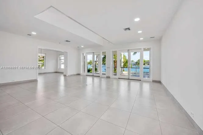621 Mashta Drive Key Biscayne, FL 33149
