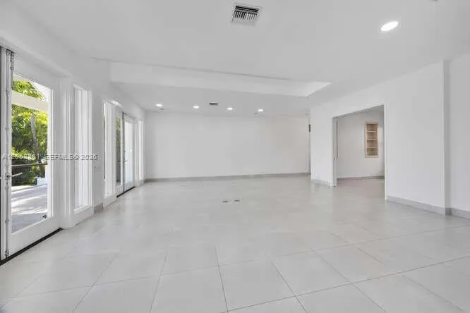 621 Mashta Drive Key Biscayne, FL 33149