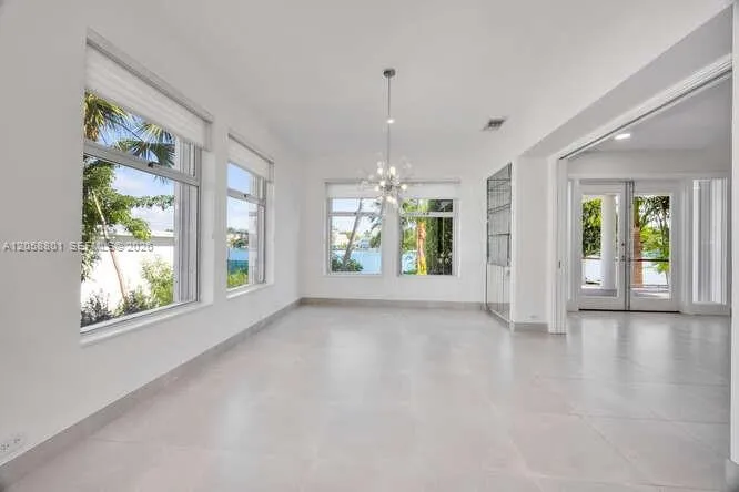 621 Mashta Drive Key Biscayne, FL 33149