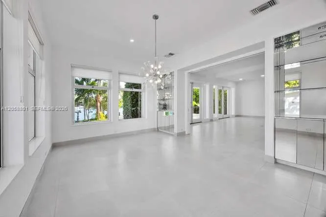 621 Mashta Drive Key Biscayne, FL 33149