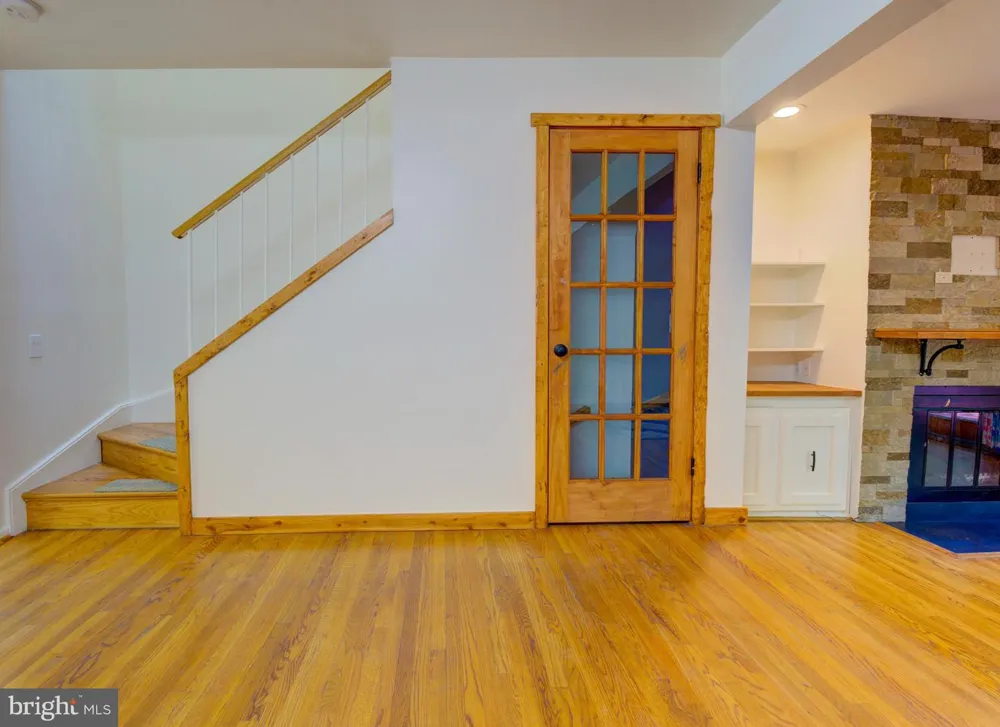 266 NEW MARK ESPLANADE Rockville, MD 20850