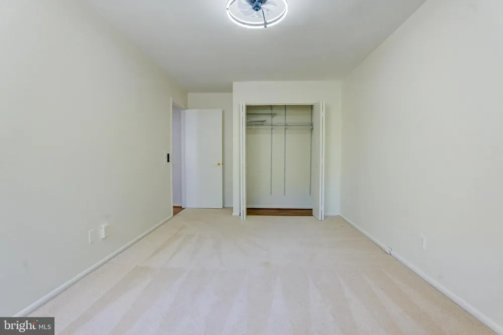 266 NEW MARK ESPLANADE Rockville, MD 20850