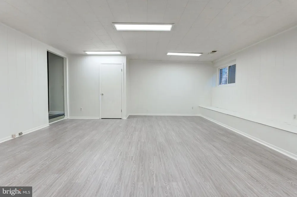 266 NEW MARK ESPLANADE Rockville, MD 20850