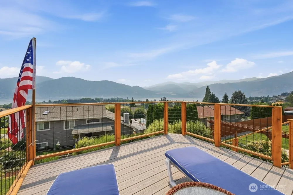 696 Green Avenue Manson, WA 98831