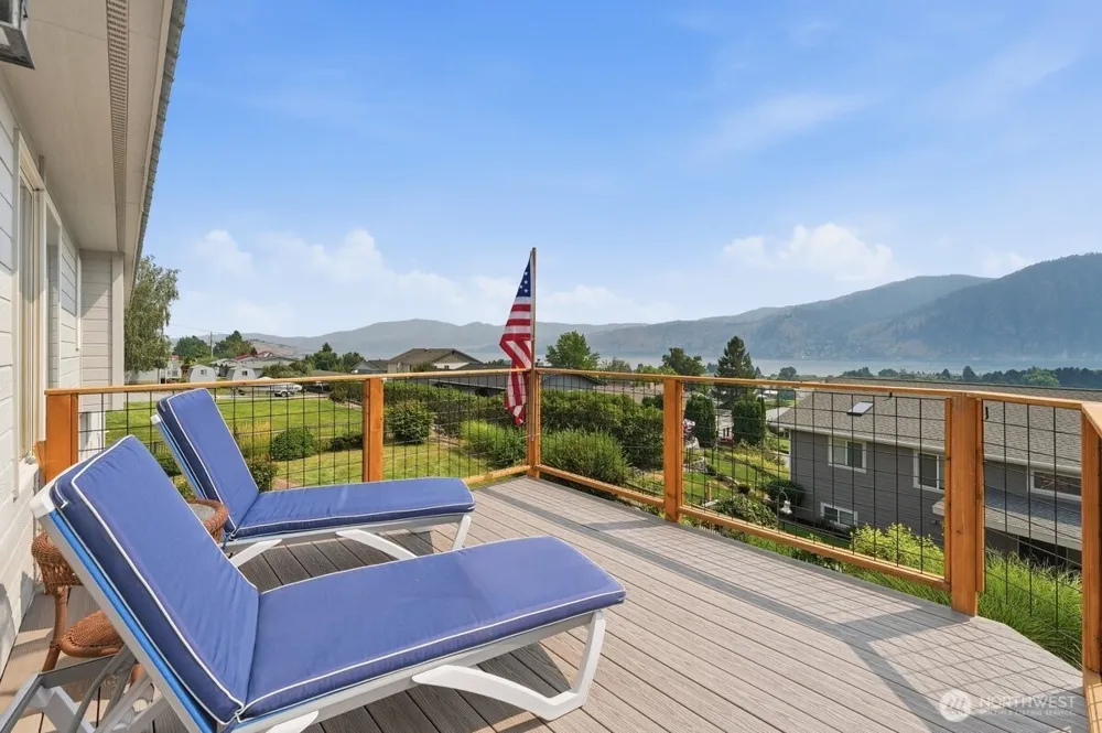 696 Green Avenue Manson, WA 98831